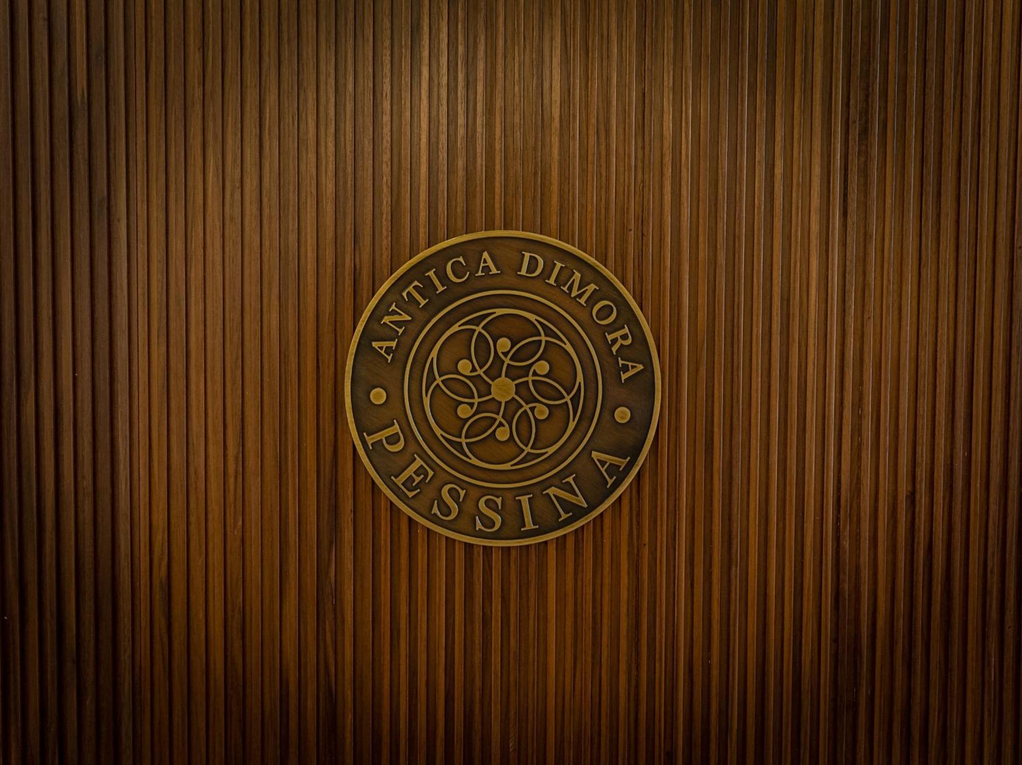 Antica Dimora Pessina Hotel Nápoles Exterior foto