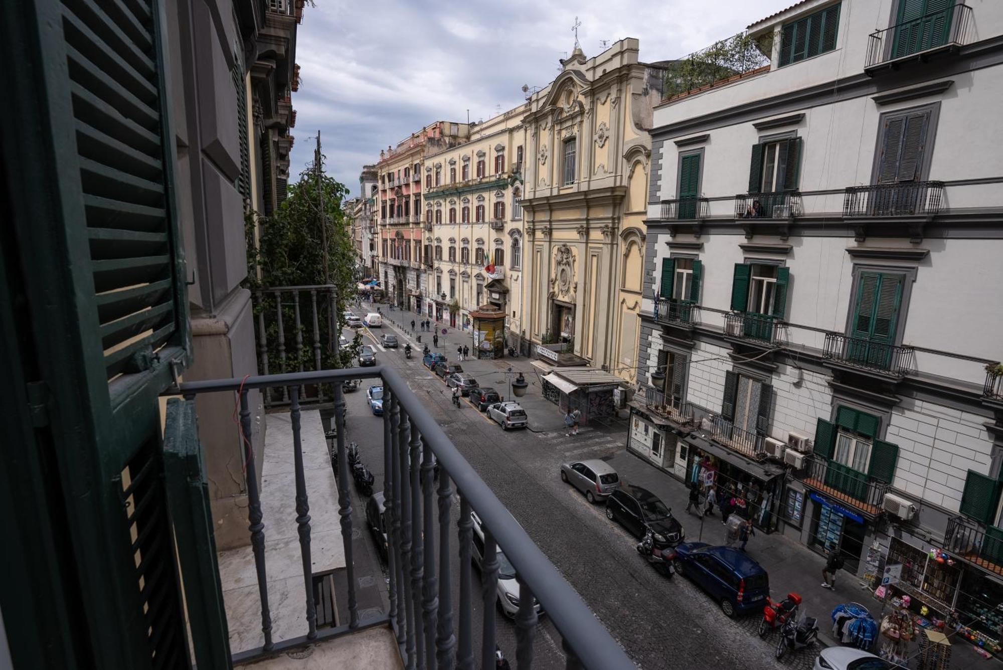 Antica Dimora Pessina Hotel Nápoles Exterior foto