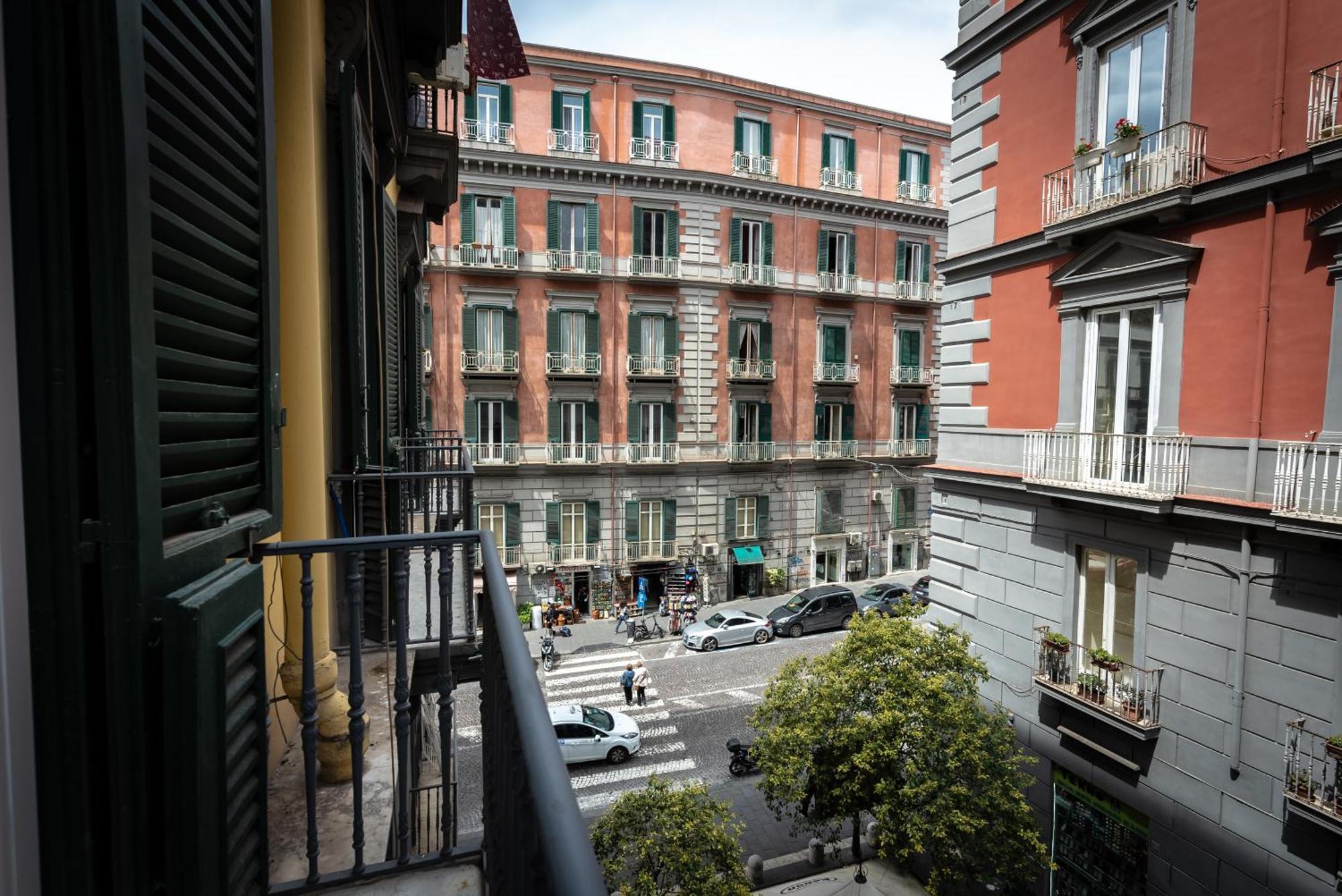 Antica Dimora Pessina Hotel Nápoles Exterior foto
